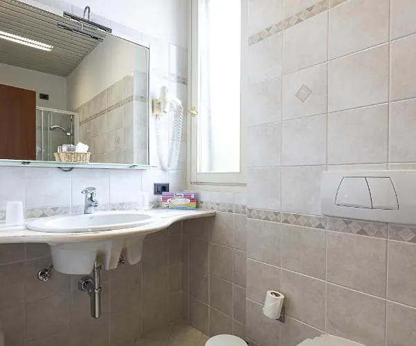 Hotel Lvg Collection - Il Portico 3*